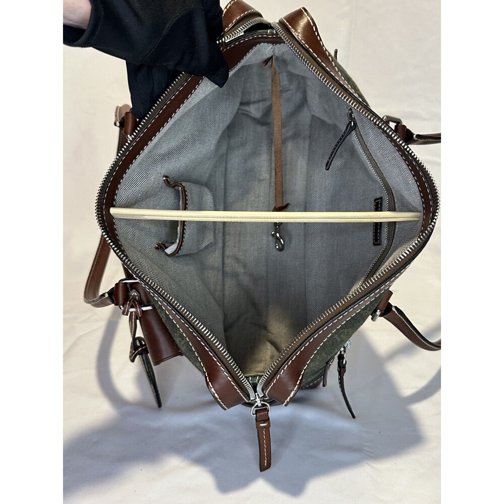 Dooney & Bourke Signature Double Pocket Satchel Bag NWT Green Wristlet Keychain - Picture 10 of 16